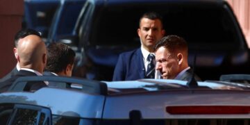 Thiel, visto aquí en Buenos Aires, también ha comprado una propiedad en Uruguay.Credit...Matias Baglietto/Reuters