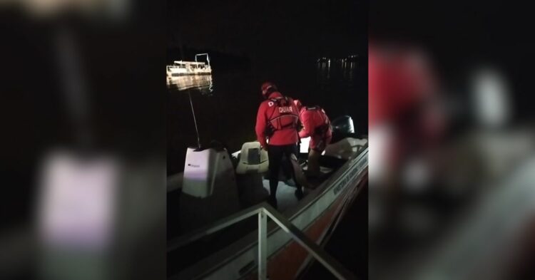 El DUAR rescató a una mujer que se encontraba en el lago de Embalse durante la madrugada. Foto: Policía de Córdoba.