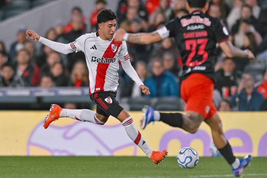River cierra el semestre ante Blooming