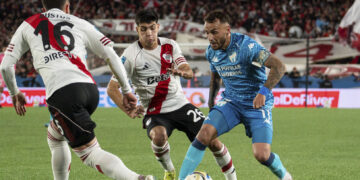 River tropezó con Atlético Tucumán y el ciclo de Coudet sigue en deuda