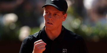 Sinner ganó en Roma e igualó un histórico récord de Djokovic En la próxima ronda, Sinner se enfrentará ante Andrey Rublev.