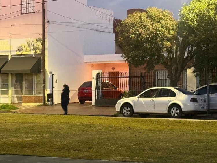 Sucedió en una casa ubicada sobre la calle Cacheuta al 3500, en el barrio Altos de Vélez Sarsfield.