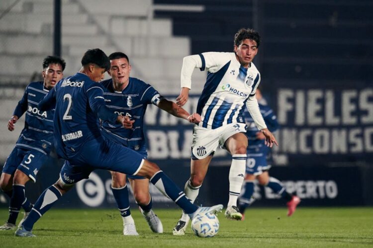 Talleres perdió ante Gimnasia y complicó su pase a octavos