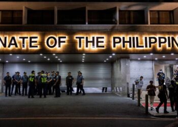 Disparos y tensión en el Senado filipino por un operativo contra un aliado de Duterte