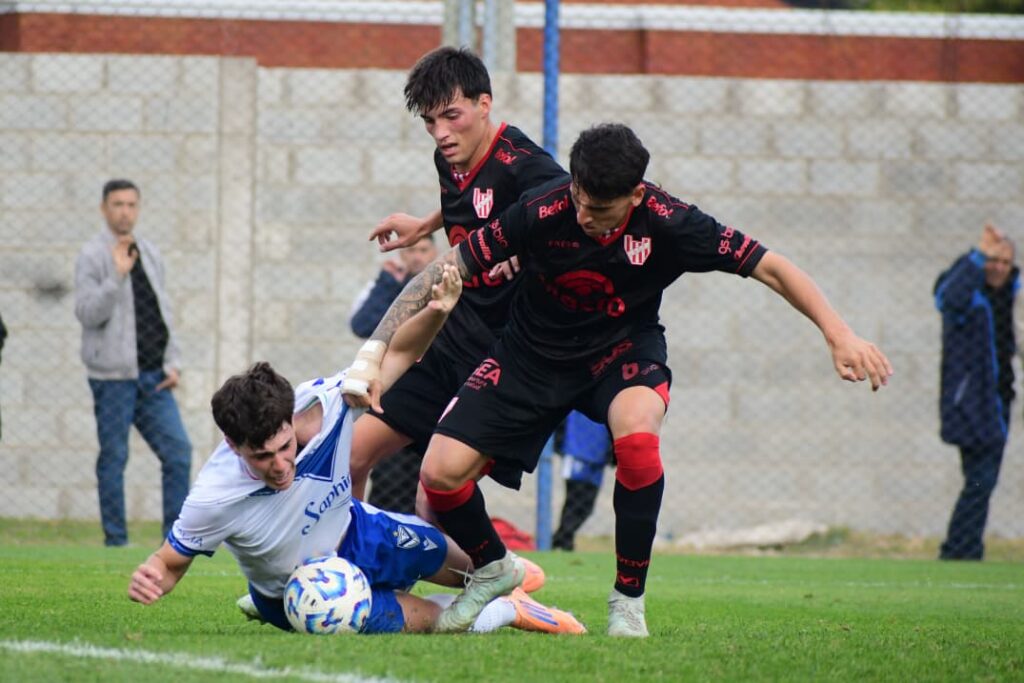 Torneo proyección: Instituto derrotó al puntero y sigue en pelea