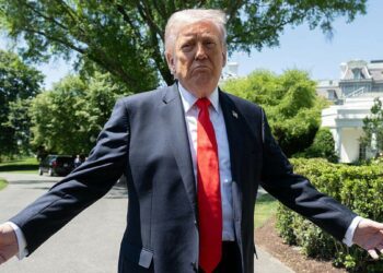 Trump redobló sus amenazas y advirtió que podría “borrar a Irán de la faz de la Tierra”