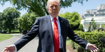 Trump redobló sus amenazas y advirtió que podría “borrar a Irán de la faz de la Tierra”
