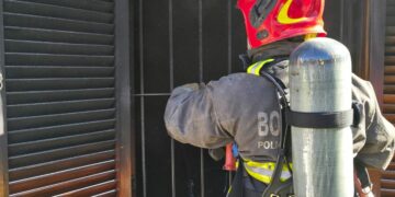 Un adolescente terminó herido tras un incendio en su vivienda