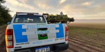 Clausuran dos comercios y decomisan 600 productos veterinarios
