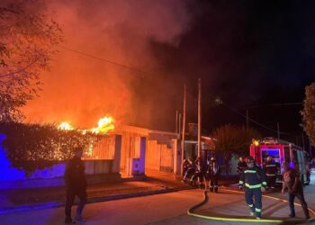 Grave incendio: un hombre sufrió quemaduras y debió ser hospitalizado