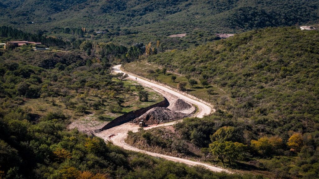 Avanza la pavimentación de la ruta que unirá Santa Rosa de Calamuchita con Soconcho Avanza la pavimentación de la ruta que unirá Santa Rosa de Calamuchita con Soconcho