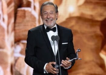 Guillermo Francella recibió el galardón de Honor y emocionó con su discurso