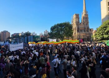 La Marcha Federal Universitaria es multitudinaria en Córdoba