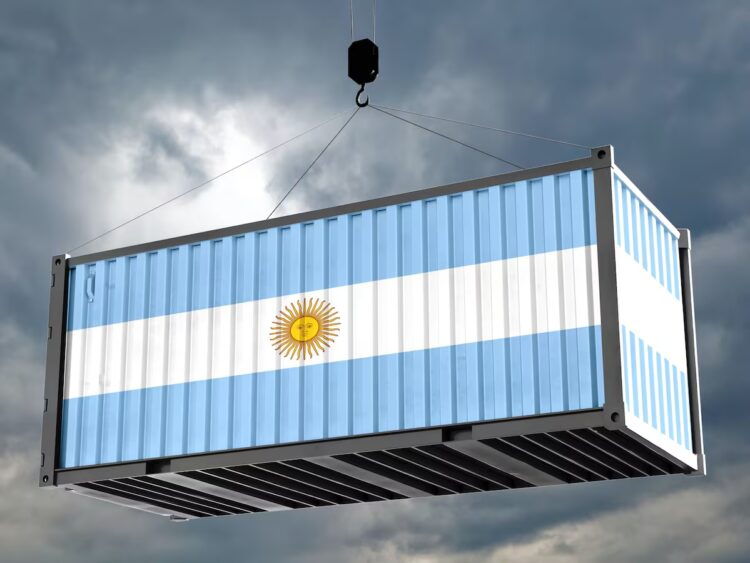 El Gobierno flexibilizó el régimen “Exporta Simple” El Gobierno nacional flexibilizó el régimen “Exporta Simple” para facilitar las exportaciones de PyMEs y emprendedores, eliminando límites operativos y reduciendo trámites burocráticos.