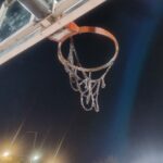 La comunidad de básquet del Kempes reclama por el deterioro de la cancha