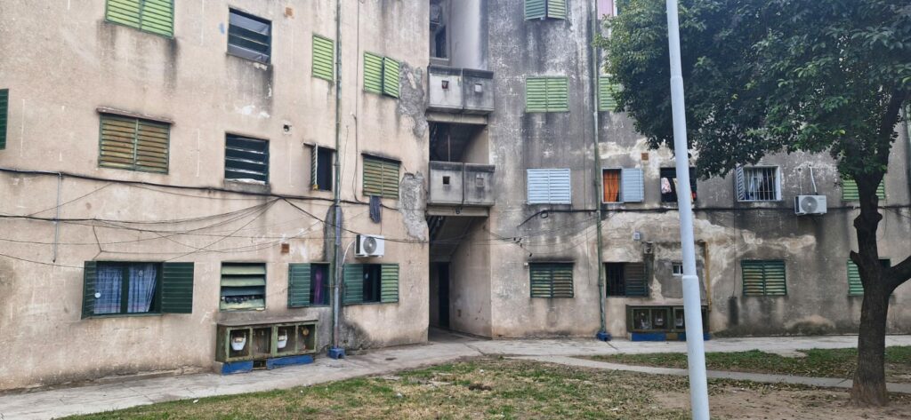 Barrio SEP sigue esperando la reactivación de los arreglos de las torres