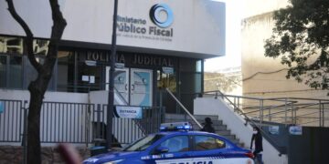 Intensa búsqueda de una adolescente desaparecida en la ciudad Intensa búsqueda de una adolescente desaparecida en la ciudad
