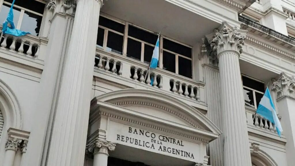 La recaudación por retenciones cayó 37% en dólares en el primer cuatrimestre de 2026