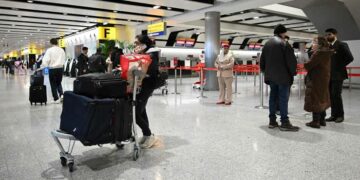 EEUU, México y Canadá anuncian medidas para viajeros por riesgo de ébola