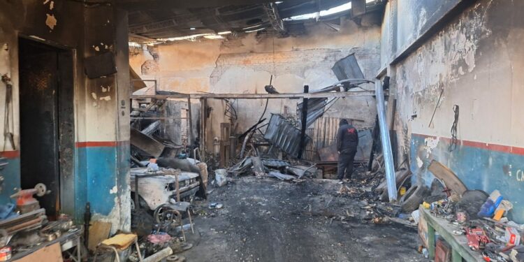 Un incendio arrasó 29 años de trabajo: Gustavo busca ayuda para volver a empezar