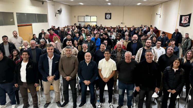 Luis Juez encabezó un acto del Frente Cívico en Río Cuarto.