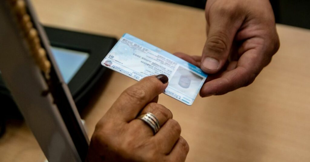 Estafas con licencias de conducir.