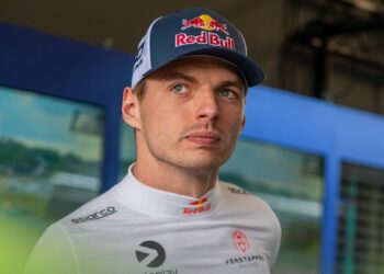 Verstappen quedó a las puertas de la gloria en Nürburgring por una falla mecánica