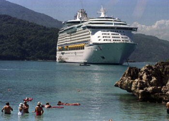 Un brote de norovirus afecta a más de 100 personas en un crucero