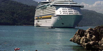 Un brote de norovirus afecta a más de 100 personas en un crucero