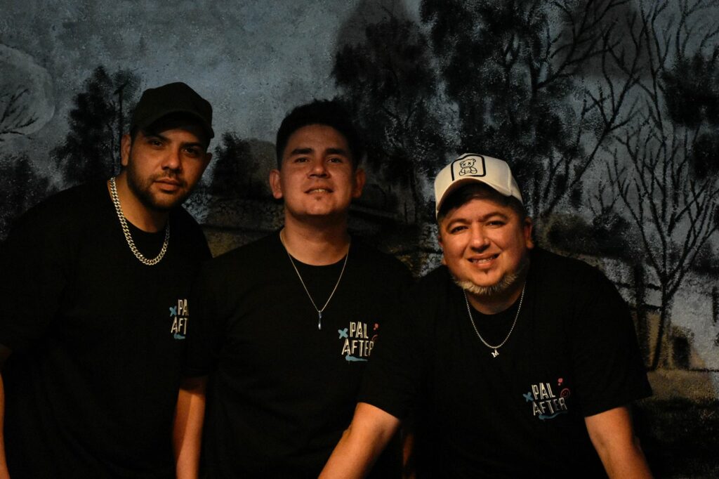 Desde Malagueño, una nueva canción para alentar a la Selección Integrantes de Pal After Cumbia: Matías Garzón, Marcelo Guerra y Fernando Ledesma.