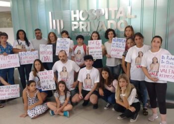 De la medicina al dolor en primera persona: se estrena el docudrama "Una mala praxis" La película dirigida por el médico Daniel Blancá pone en debate la seguridad del paciente y las fallas del sistema de salud.