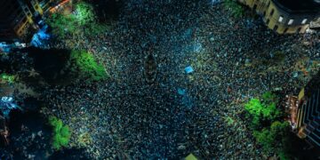 ¡El Campeón sale a la calle! El plantel de Belgrano festeja en caravana por la ciudad Belgrano