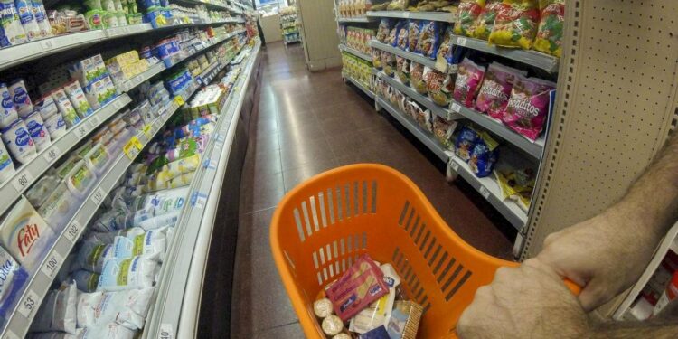 las ventas minoristas de las pymes cayeron 1,2% interanual en mayo y acumulan más de un año de bajas consecutivas.