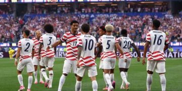 Estados Unidos vence a Australia por 1-0 y busca afianzarse en la cima del Grupo D