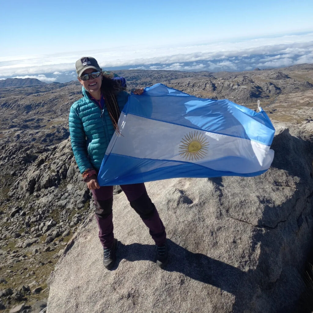 Ayelén Rapisarda: Una vida entre las sierras y el estudio
