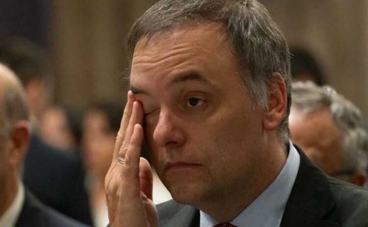 Adorni se sumó al Régimen Simplificado de Ganancias antes de presentar su declaración patrimonial Manuel Adorni y su esposa se incorporaron al Régimen Simplificado de Ganancias, un sistema que permite presentar declaraciones juradas precargadas por ARCA y simplificar los trámites fiscales.