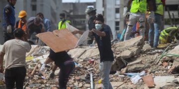 A cinco días de los sismos, Venezuela suma 1.719 muertos y mantiene la búsqueda de sobrevivientes