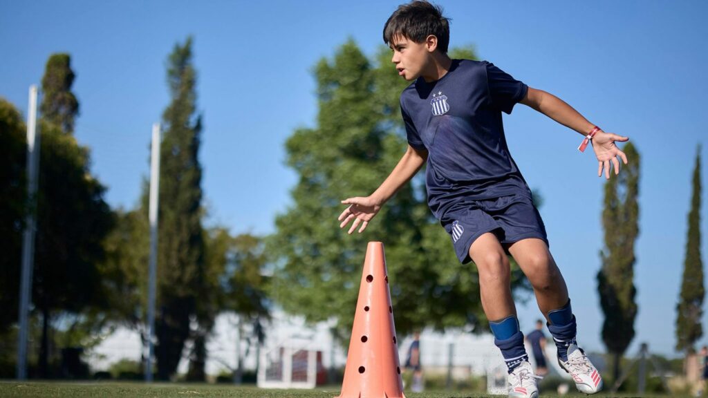 La Academia Talleres suma una nueva sede en Neuquén.