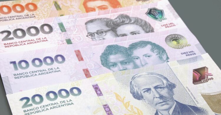 Aguinaldo 2026: cuándo se cobra, quiénes lo reciben y cómo se calcula Cómo se calcula el aguinaldo: el monto de la primera cuota equivale al 50% de la mayor remuneración mensual percibida entre enero y junio de 2026.
