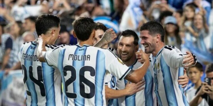 Argentina busca sellar la clasificación frente a Austria en Dallas