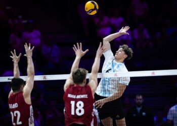 Argentina arrancó con el pie derecho y derrotó a Alemania en cinco sets