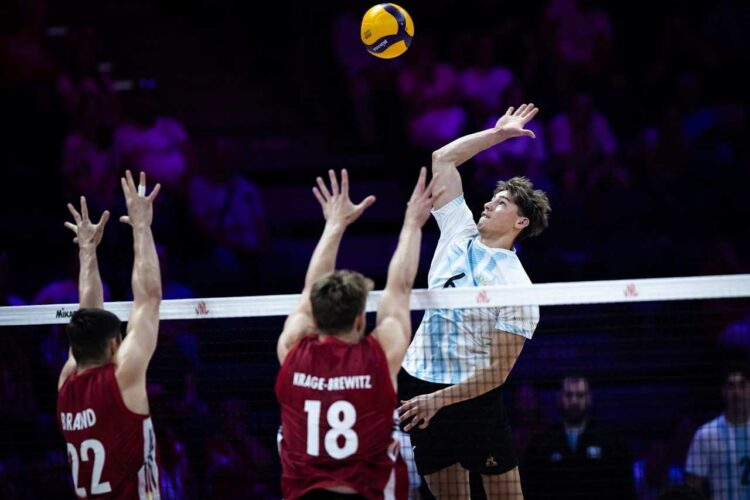 Argentina arrancó con el pie derecho y derrotó a Alemania en cinco sets