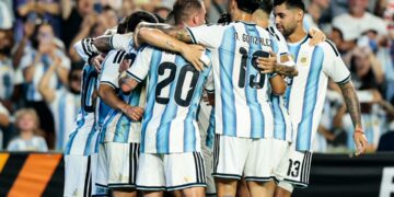 Argentina goleó a Islandia y cerró su preparación de cara al Mundial