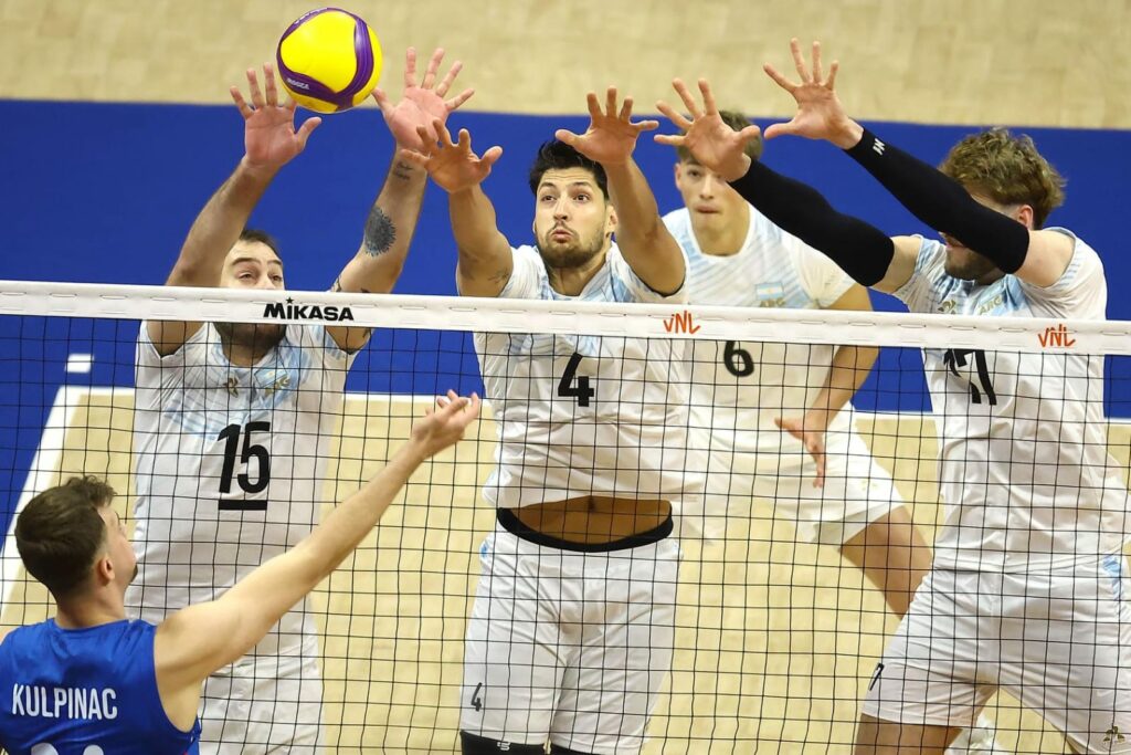Argentina no pudo con Serbia en el debut de la VNL