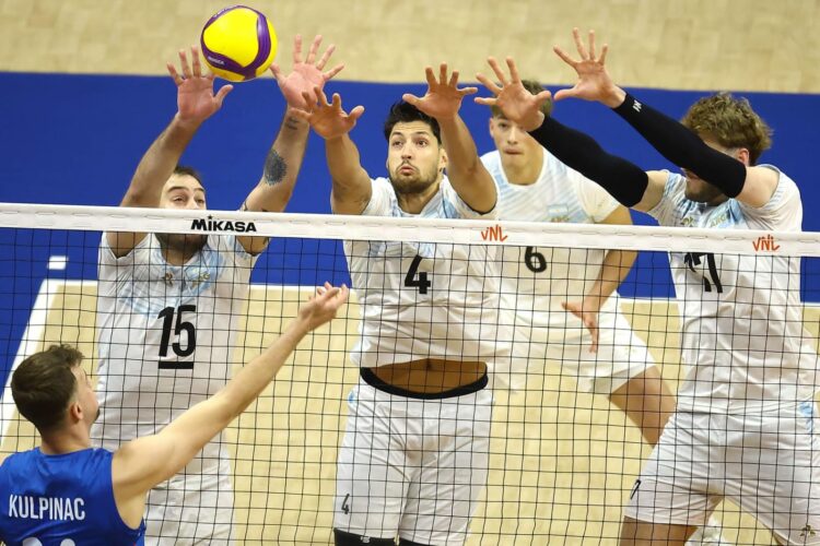 Argentina no pudo con Serbia en el debut de la VNL El equipo de Horacio Dileo buscará recuperarse el viernes ante Irán.