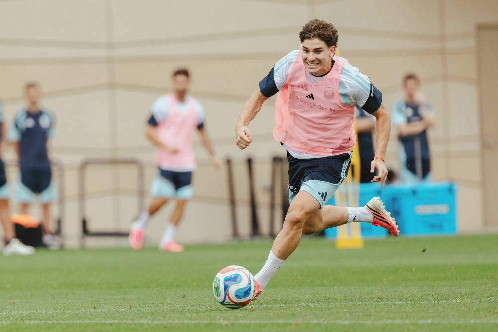 Argentina prepara un once alternativo en Kansas: ¿juega Messi?