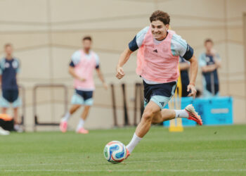 Argentina prepara un once alternativo en Kansas: ¿juega Messi?