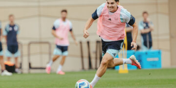Argentina prepara un once alternativo en Kansas: ¿juega Messi?