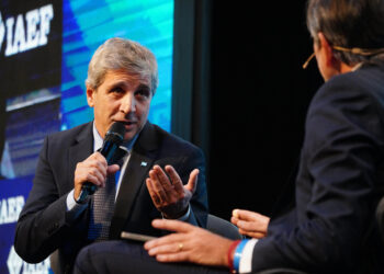 El ministro de Economía Luis "Toto" Caputo.