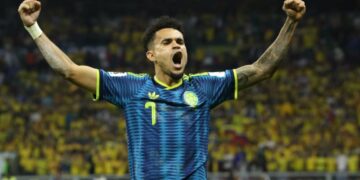 Colombia sufrió por errores defensivos pero se repuso y venció 3 a 1 a Uzbekistán